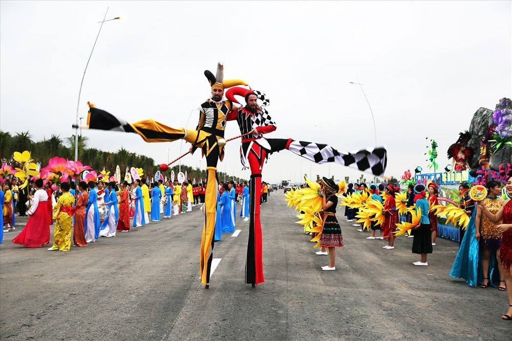 carnaval-ha-long-nam-1773363550.jpg