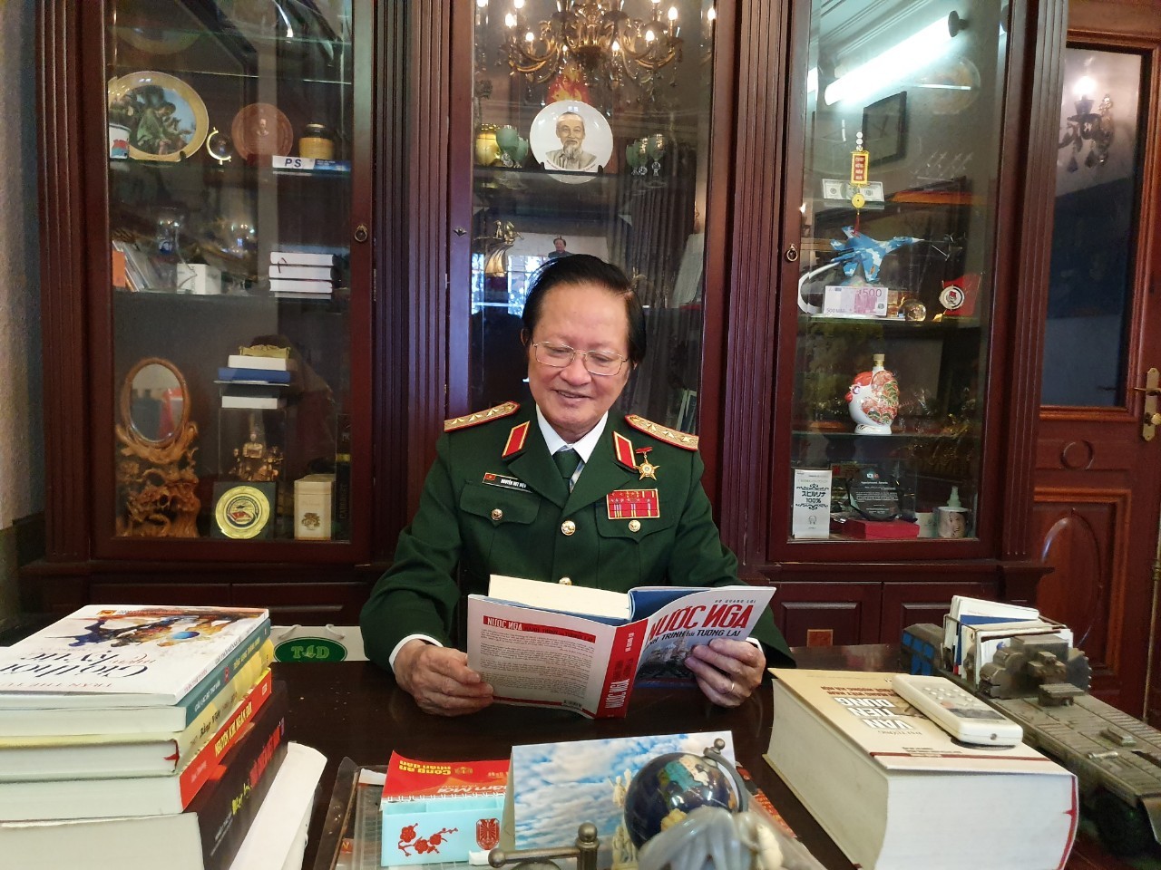 thuong-tuong-nguyen-huy-hieu-14579-1634104415.jpg