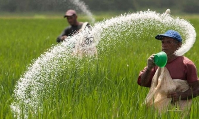 0657-3a69fe48-a9f1c383-e6abb50b-0aa66ea9-021b9c5b-fertilizer-1600-850x460-acf-cropped-850x460-acf-cropped-850x460-acf-cropped-850x460-acf-cropped-850x460-acf-cropped-nongnghiep-140652-1639076390.jpeg
