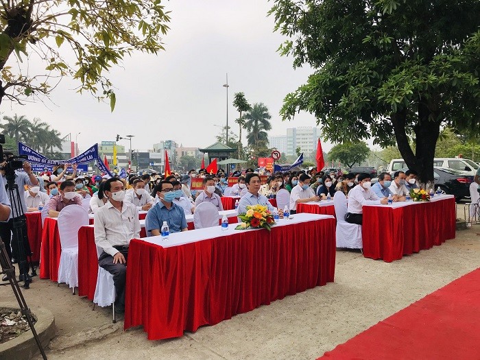 dai-bieu-tham-du-1650192620.jpg