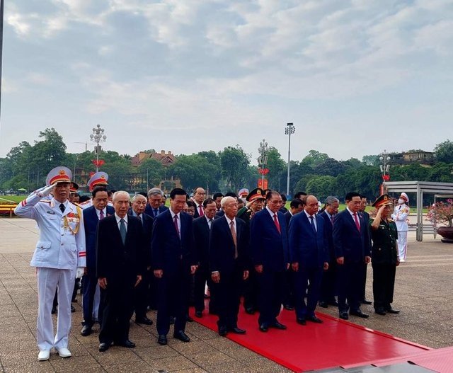 vieng-chu-tich-ho-chi-minh-anh1-1652932206.jpg