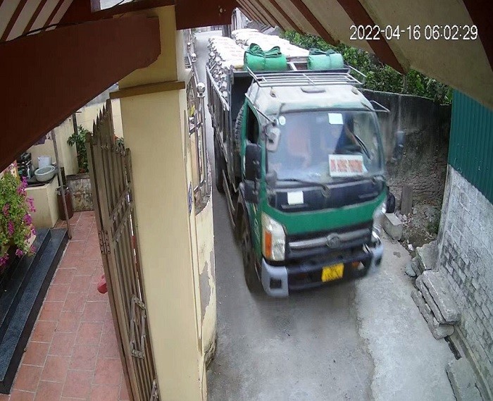 xe-cho-vat-lieu-1653970790.jpg