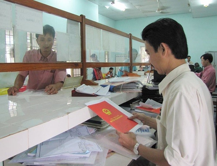 cap-giay-chung-nhan-quyen-su-dung-dat-1654658855.jpeg