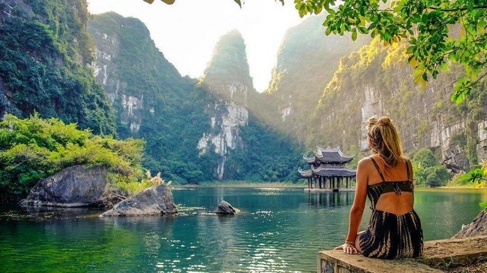 2622-ninh-binh-va-top-10-diem-du-lich-khong-the-bo-lo-amazingthingsinvietnam-1-1024x576-1658479091.jpg