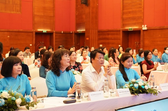 dai-bieu-tham-du-1667560462.jpg