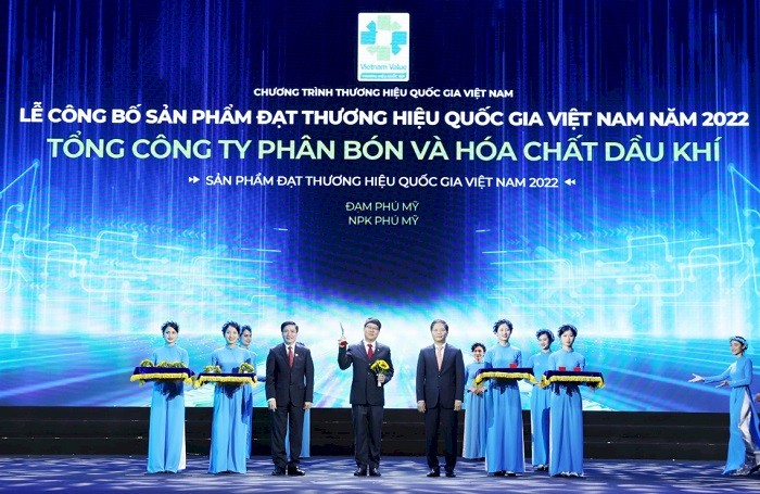 phan-bon-phu-my-5-nam-dat-thuong-hieu-quoc-gia-1667642643.jpg