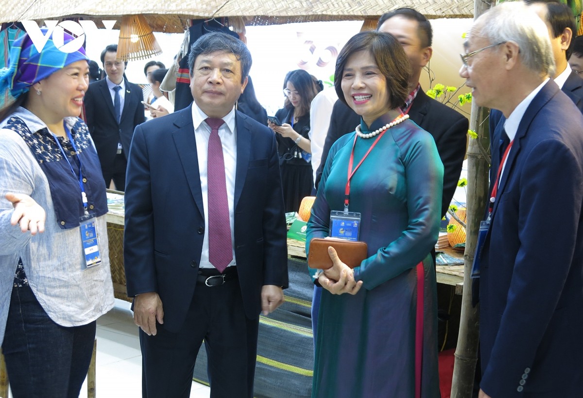 ong-viet-1670671701.jpg