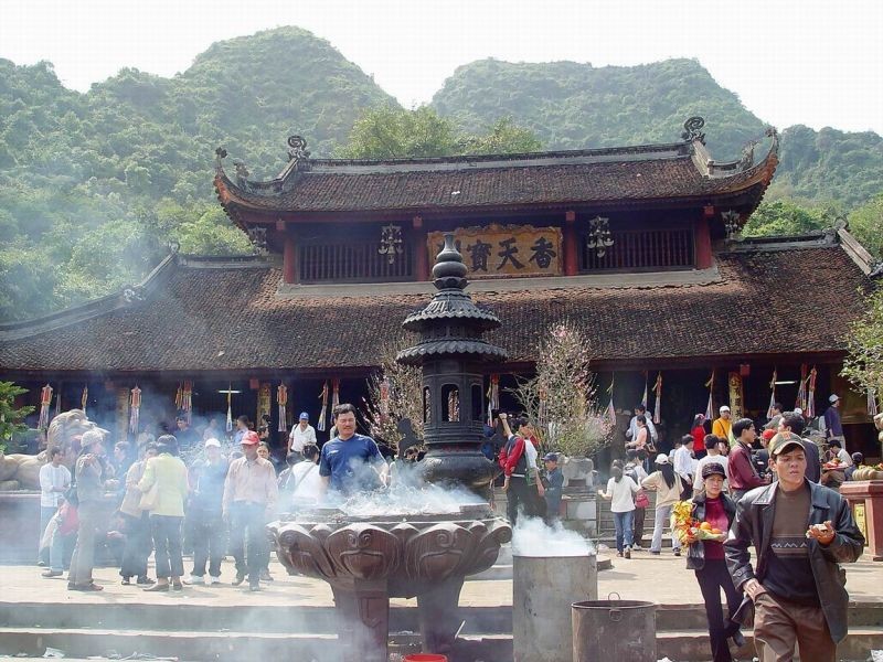 chua-huong-561-1672313878-1674020542.jpg