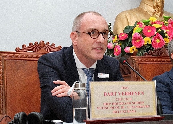 chu-tich-hiep-hoi-vuong-quoc-bi-1679663014.jpg