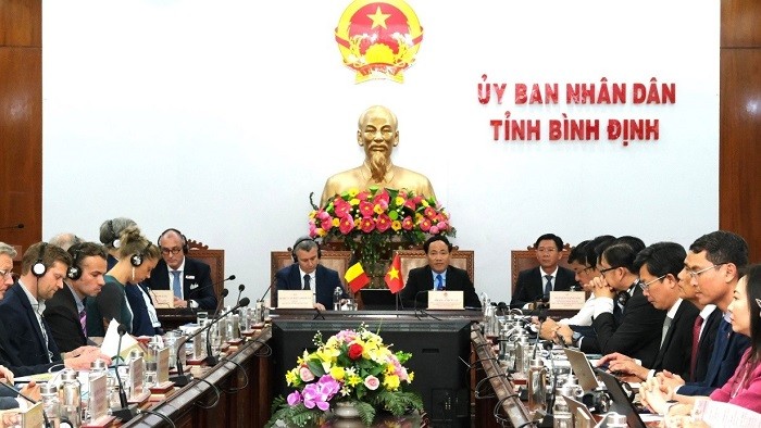 hoi-thao-1-1679662863.jpg