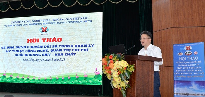 pho-tong-giam-doc-tap-doan-1679797870.jpg