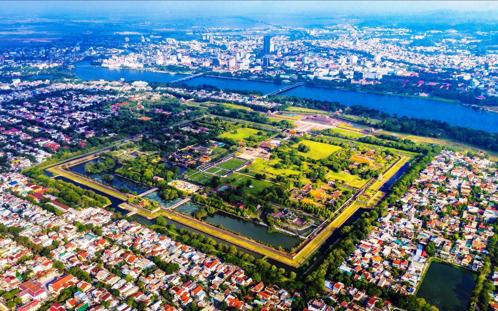 1-25-10-thua-thien-hue-tp-di-san-quoc-giaanh-2-158027457929792541631-1681444132.jpg