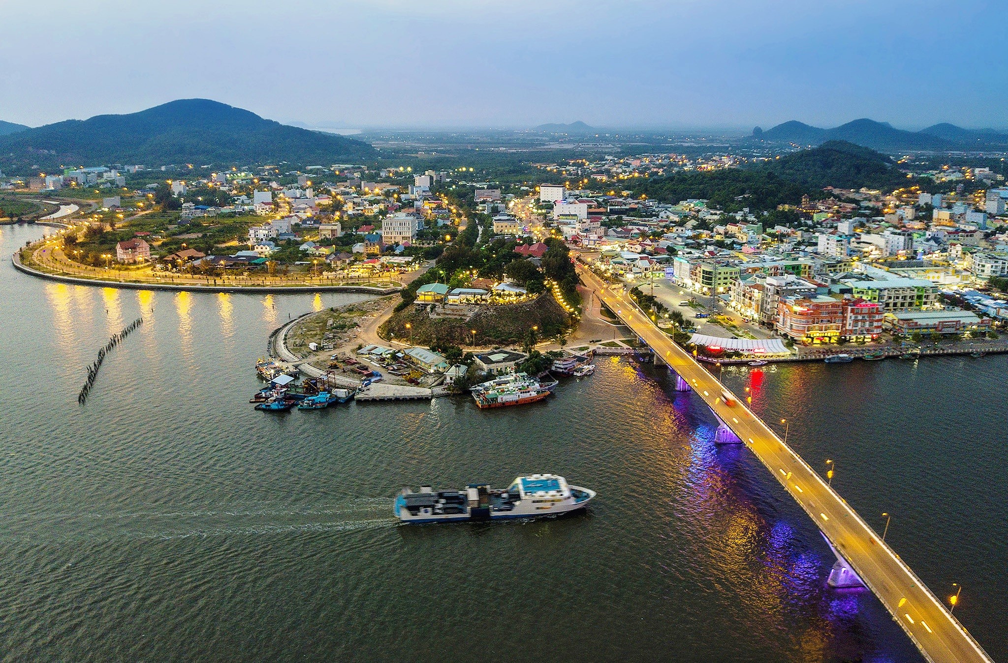 ha-tien-1-1683168527.jpg