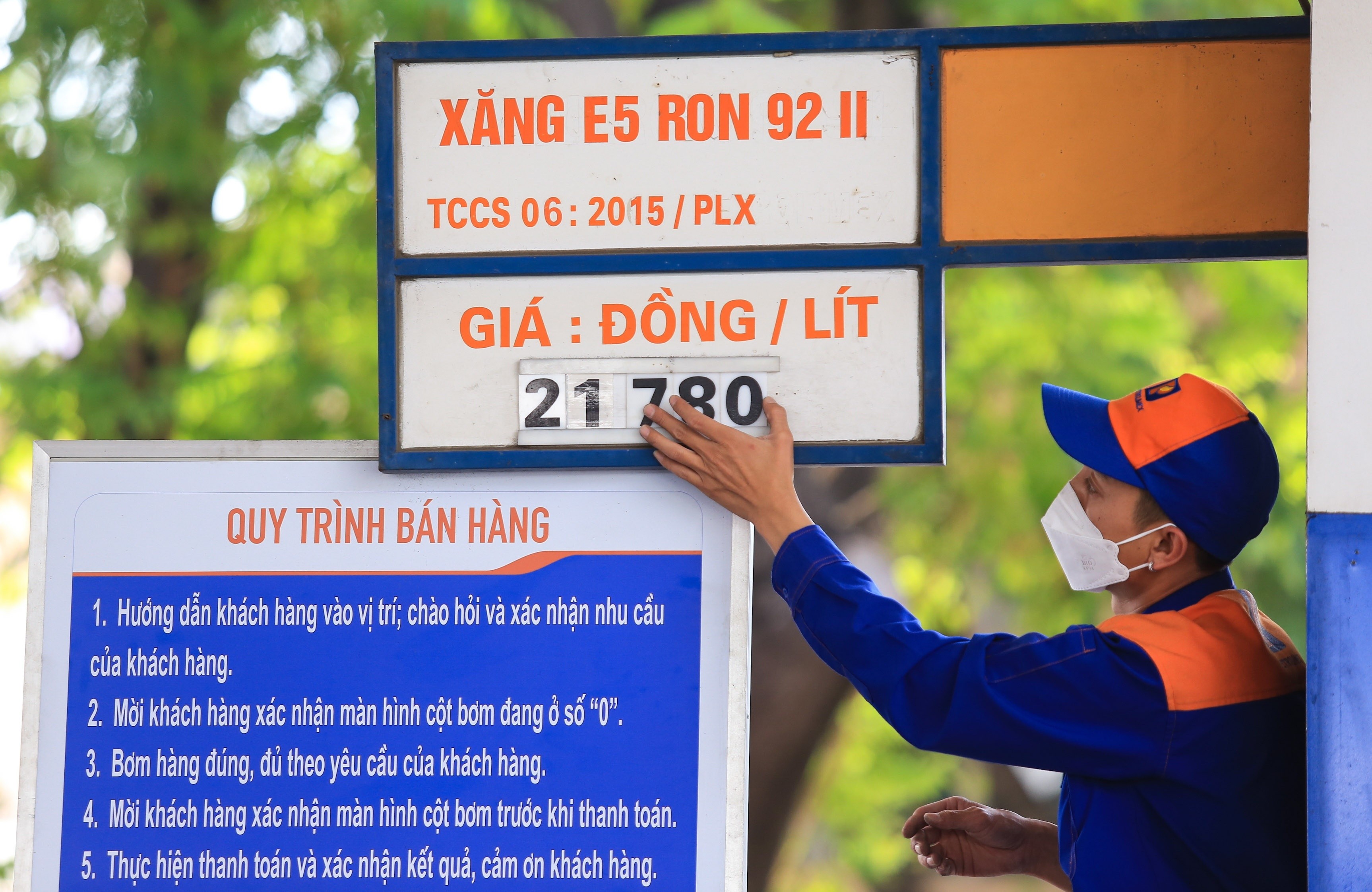 gia-xang-dau20230627123802-1687853468.jpg