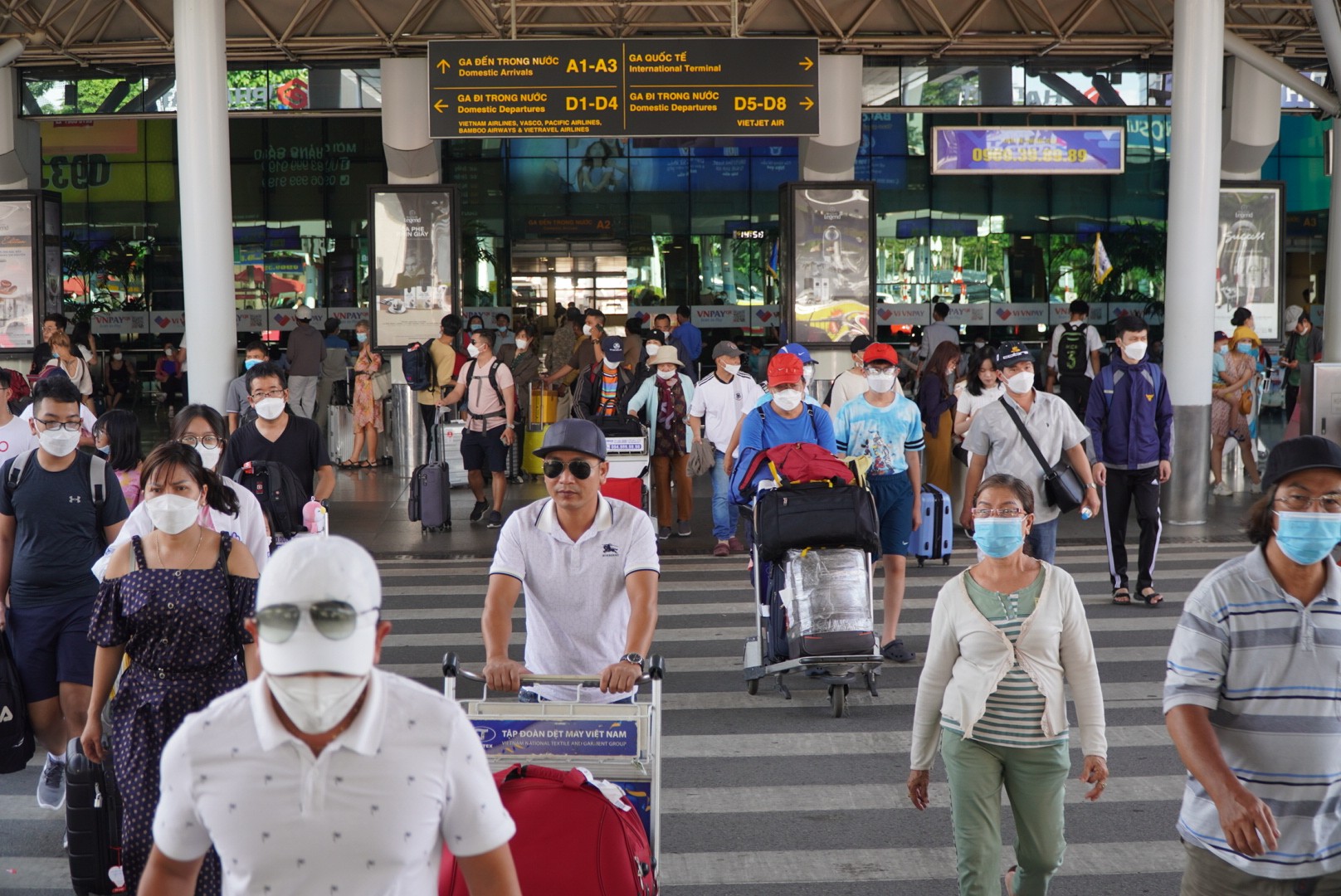 tan-son-nhat-he-2-16590902199291079602316-1689328783.jpg