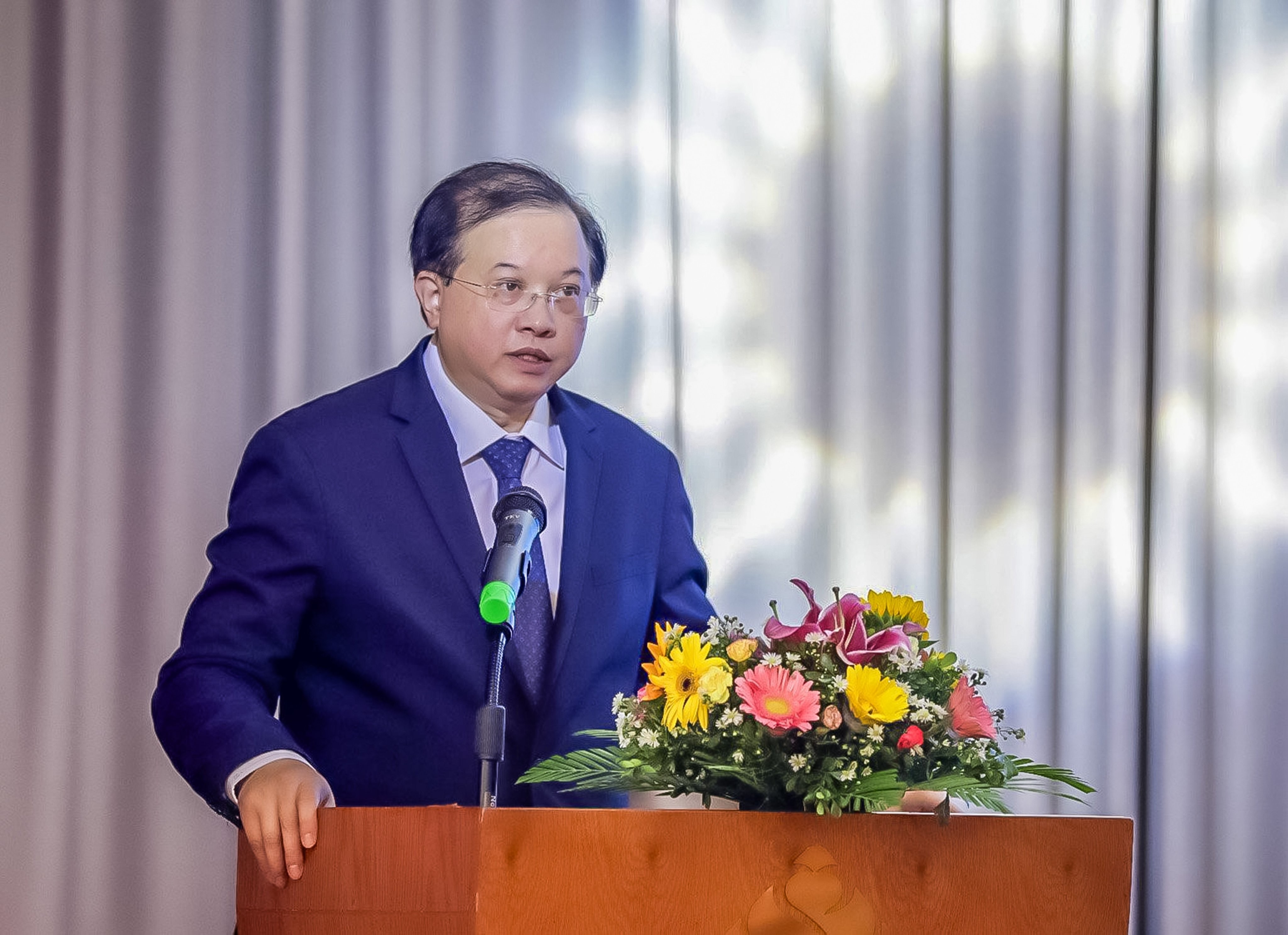 tt-ta-quang-dong-1698464618.jpg