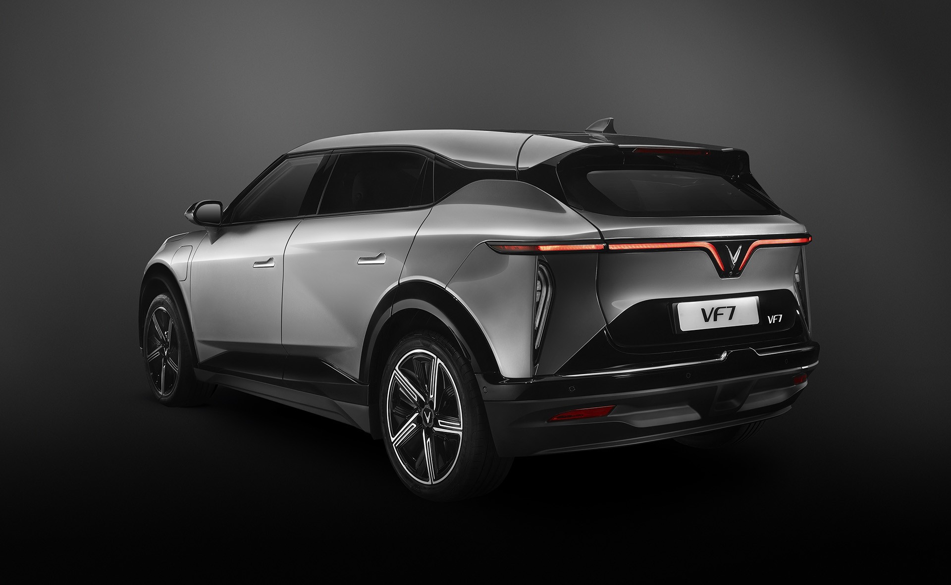 xe-vf7-1700899199.jpg