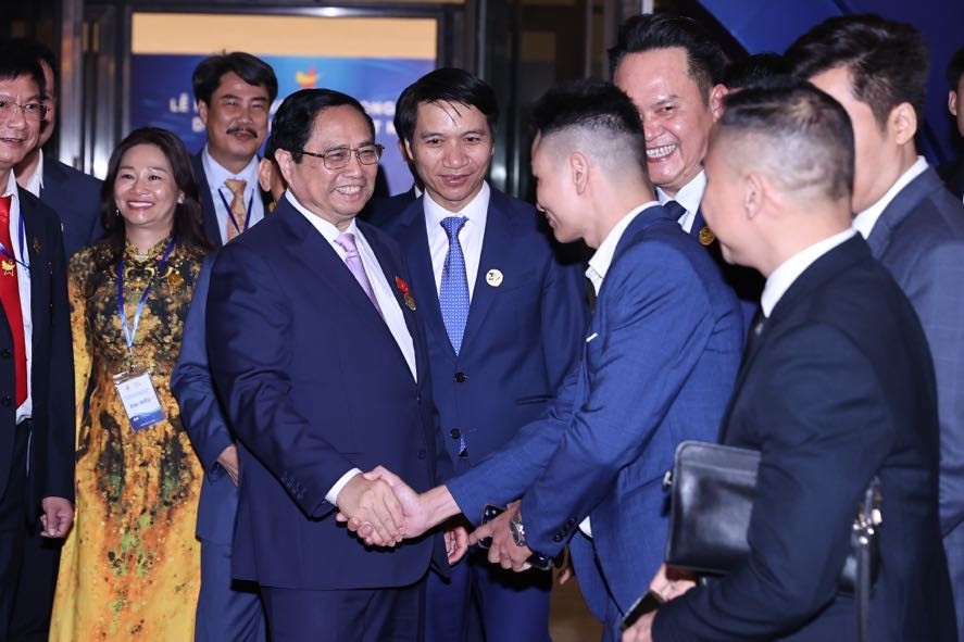 thu-tuong-va-cac-dai-bieu-tai-le-ky-niem-1701097651.jpg