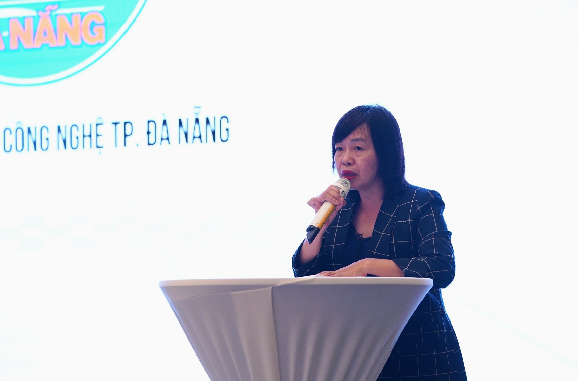 ba-thuc-pgd-so-khcn-tp-dn-1701135180.jpg