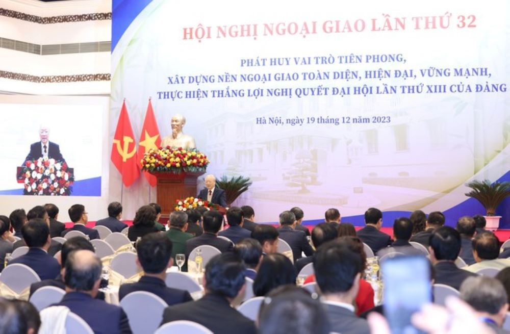 hoi-nghi-1703045700.jpg