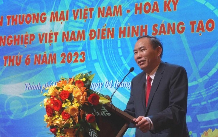 xuat-khau-nong-san-sang-my-01-1704425684.jpg