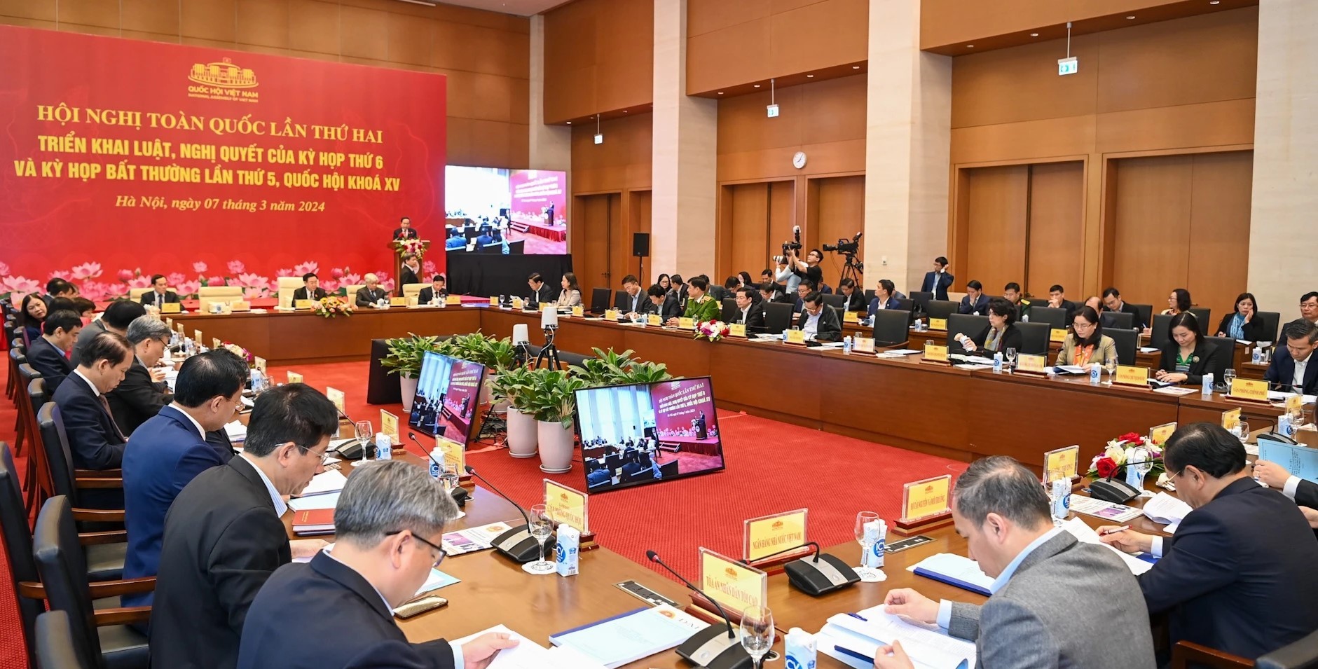 quoc-hoi-04-1709799131.jpg