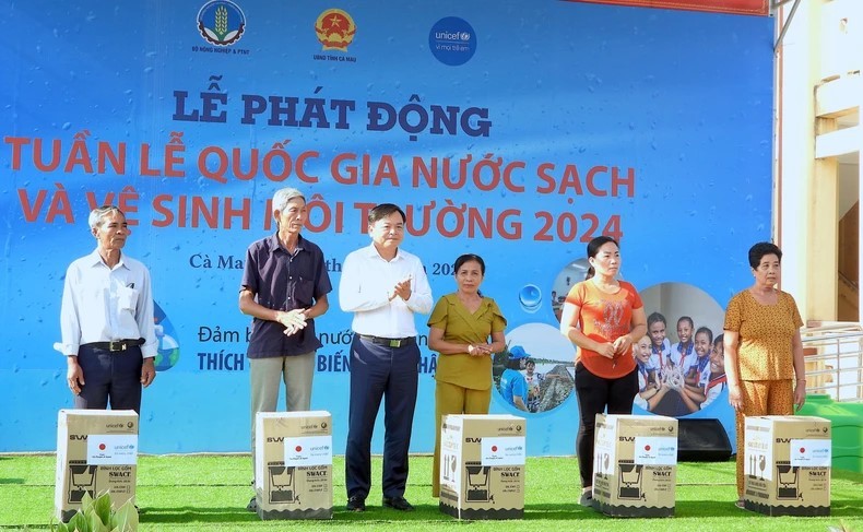 tuan-le-nuoc-sach-03-1712652247.jpg