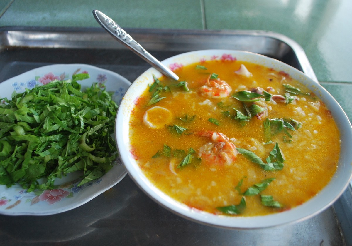 vinh-lang-co-dep-tua-chon-than-tien-9-1716005549.JPG