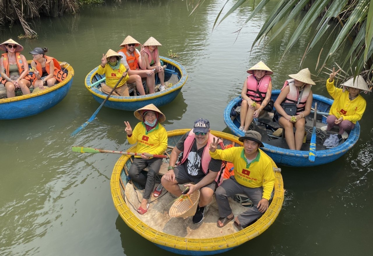 du-lich-cong-dong-quang-nam-03-1716599253.jpg