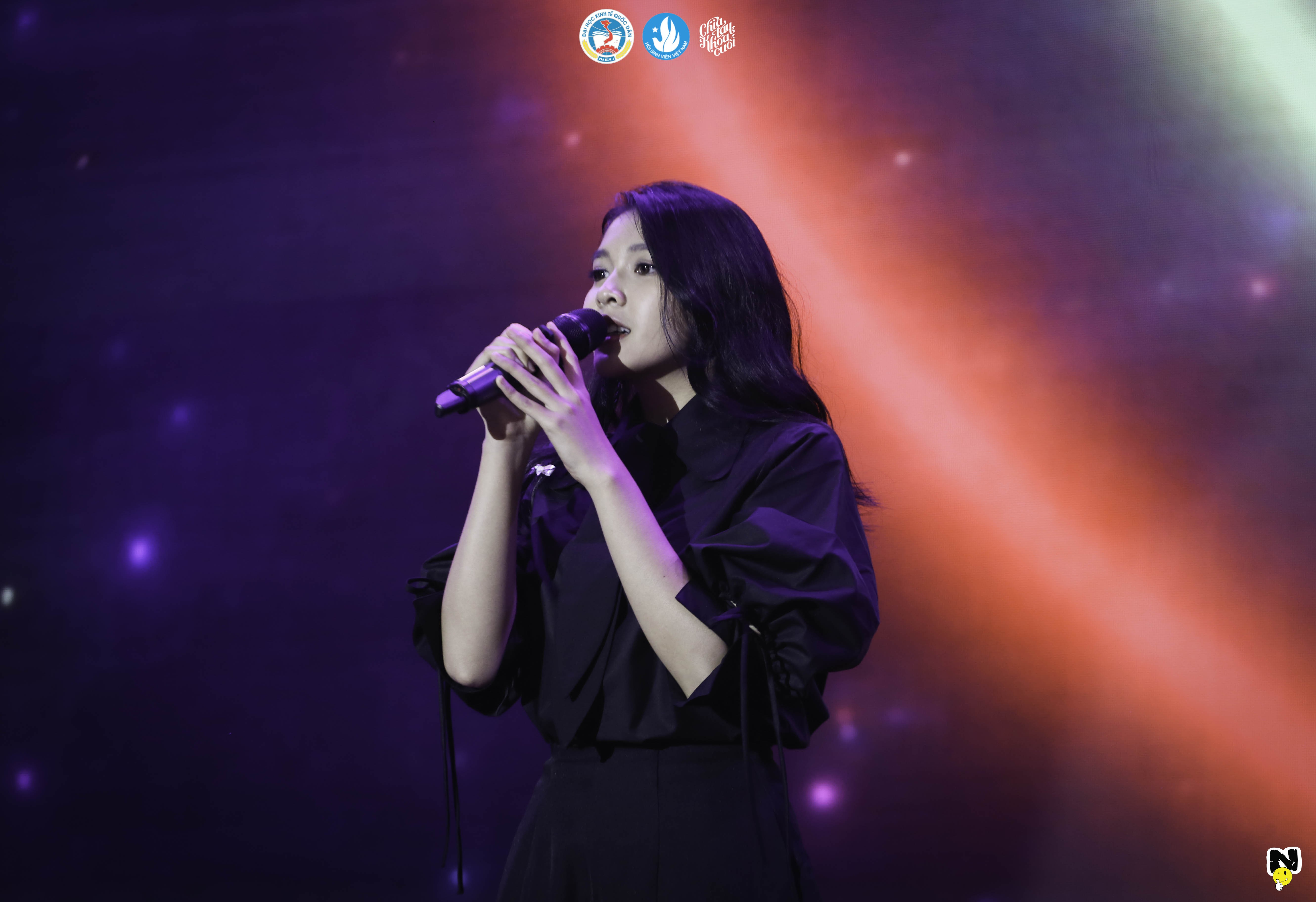 anh-8-hoa-mi-changg-tai-tap-sac-61-1717670241.jpg