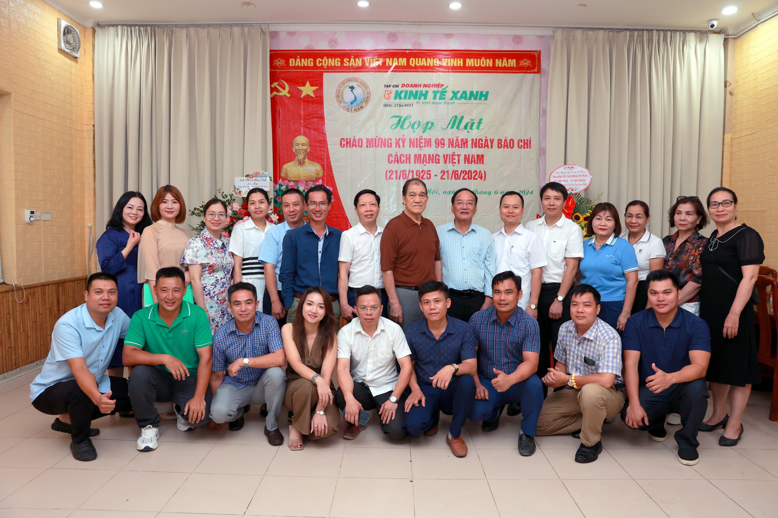 tap-chi-doanh-nghiep-va-kinh-te-xanh-hop-mat-ky-niem-ngay-bao-chi-cach-mang-viet-nam-21-6-1925-21-6-2024-1718725292.jpg