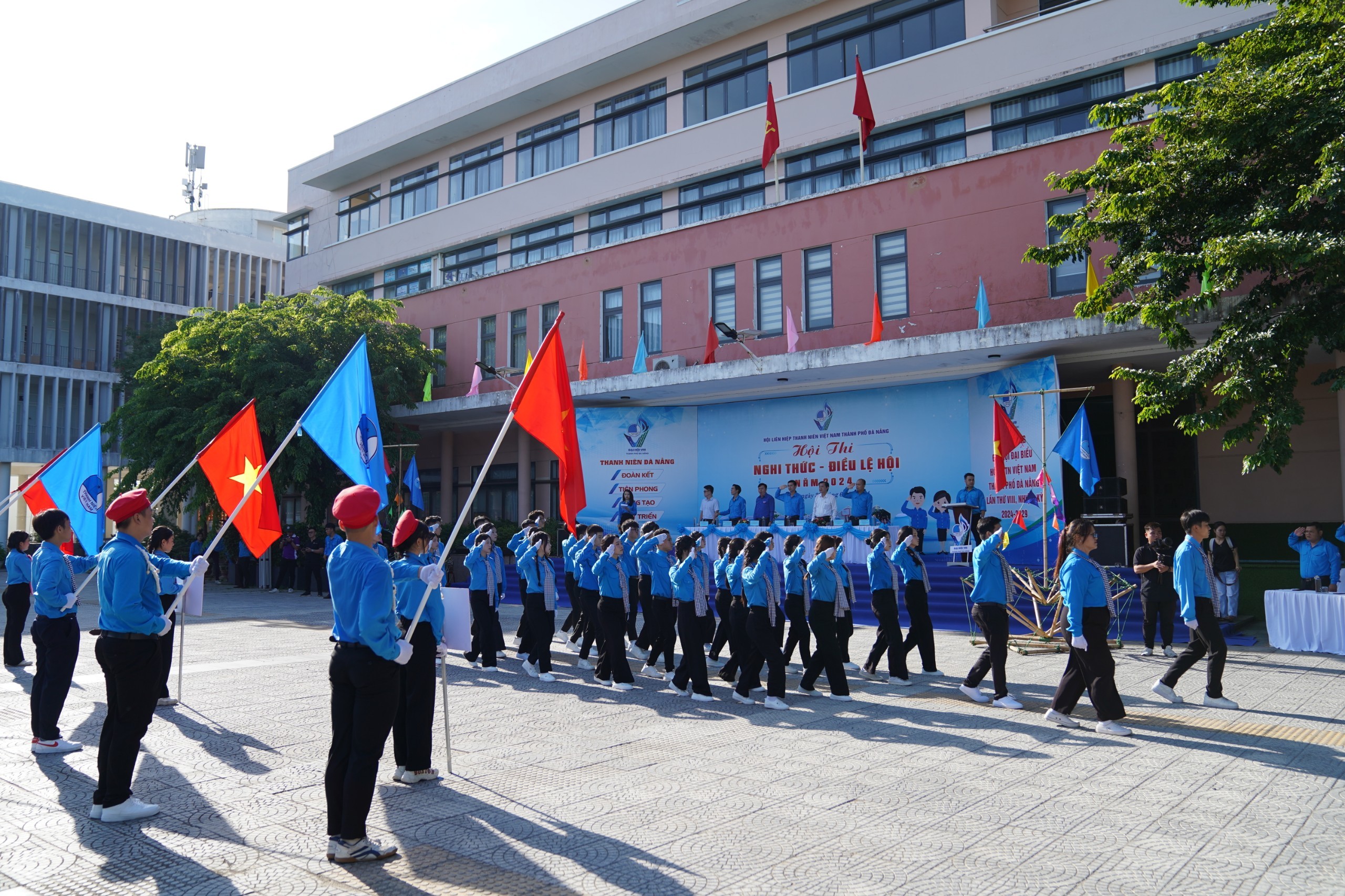 cac-dai-bieu-thuc-hien-nghi-thuc-1719738850.jpg
