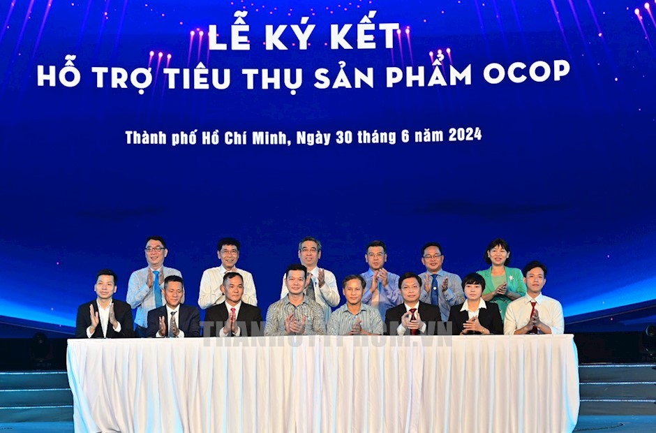 ho-chi-minh-cong-bo-va-cong-nhan-them-43-san-pham-ocop-2-1719792933.jpg