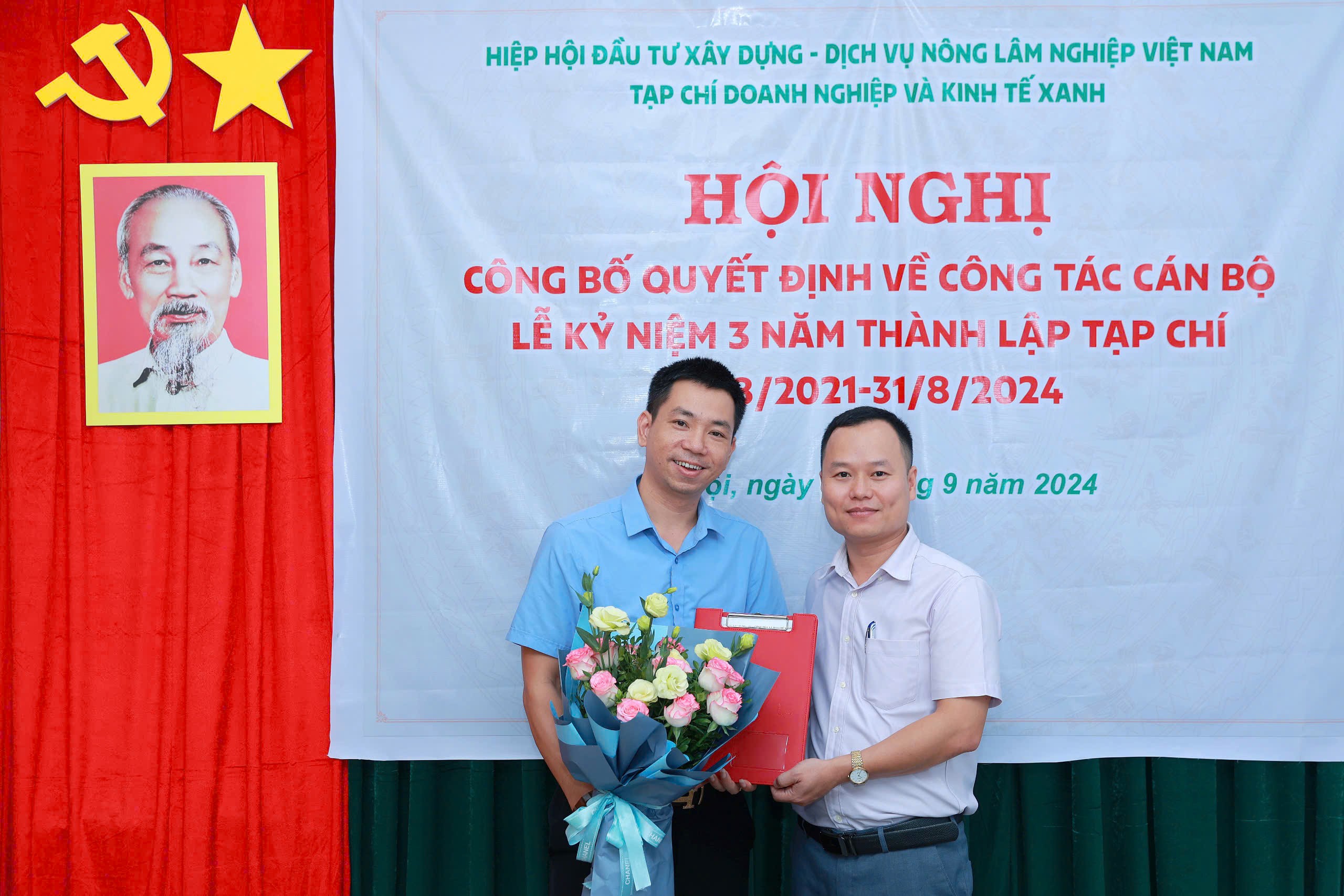 Tạp chí 10Lc88 Casino & Thể Thao Link Mới và Đăng nhập tài khoản thành viên LC88 xanh đã tổ chức lễ công bố quyết định bổ nhiệm lãnh đạo chủ chốt. Ảnh Anh Đức