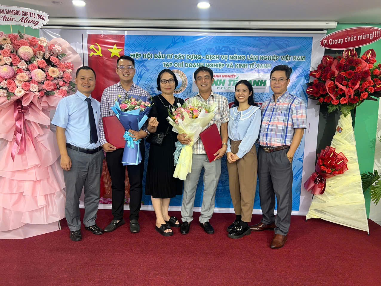 Tạp Chí 10Lc88 Casino & Thể Thao Link Mới và Đăng nhập tài khoản thành viên LC88 xanh đã tổ chức hội nghị công bố quyết định về công tác cán bộ 
