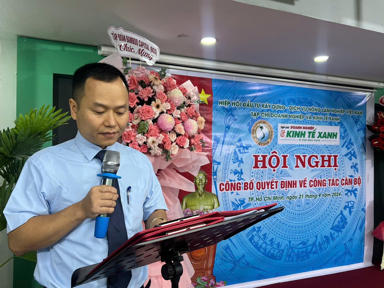 Tạp Chí 10Lc88 Casino & Thể Thao Link Mới và Đăng nhập tài khoản thành viên LC88 xanh đã tổ chức hội nghị công bố quyết định về công tác cán bộ 