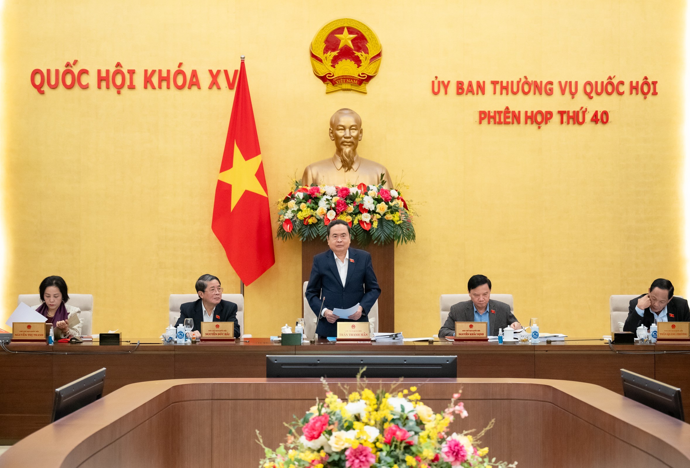 phien-hop-quoc-hoi-5-1733815390.jpg