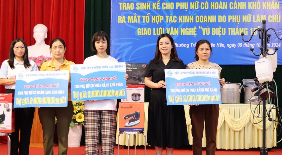 ngoi-nha-xanh-thu-gom-rac-thai-4-1742791046.jpg