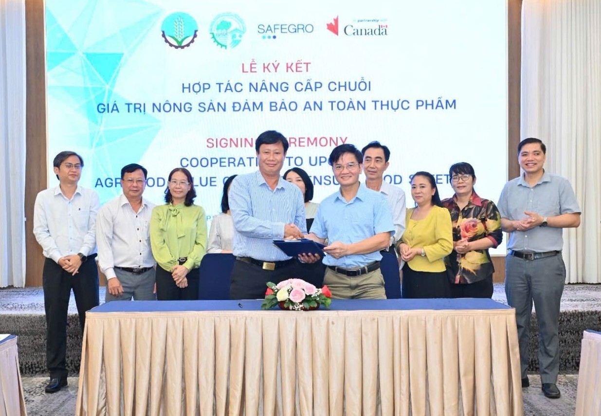 cong-nghe-an-toan-thuc-pham-1-1743754162.jpg