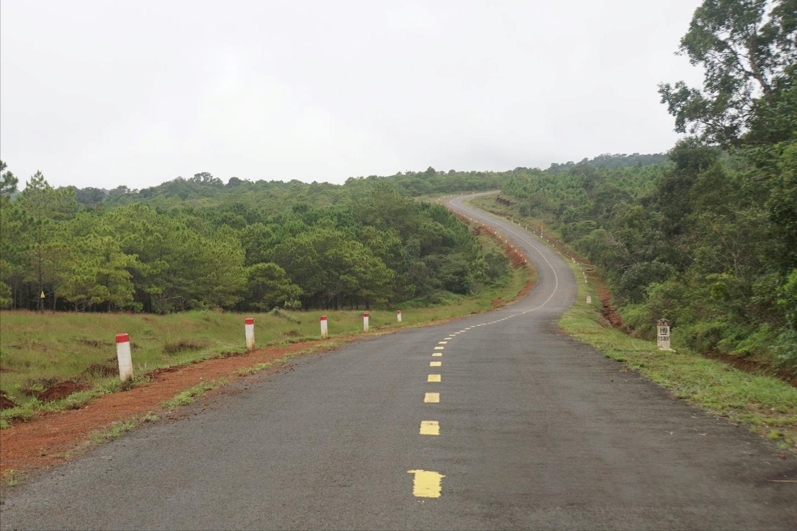 voi-44km-duong-bien-gioi-tiep-giap-campuchia-tuy-duc-co-tiem-nang-lon-de-phat-trien-du-lich-sinh-thai-trai-nghiem-rung-canh-quan-1744017810.jpg