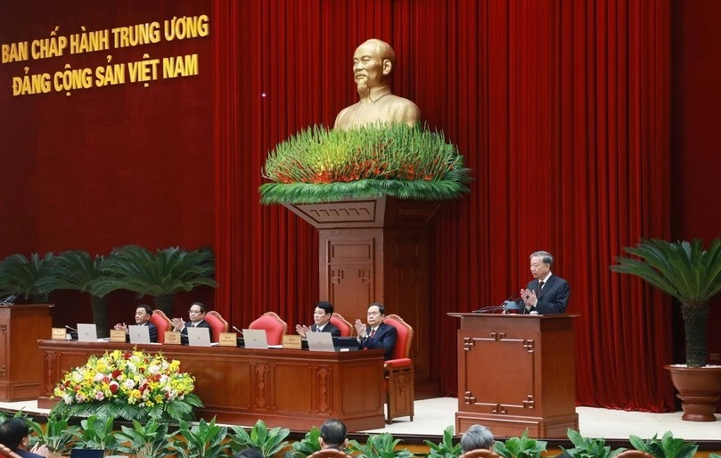 hoi-nghi-trung-uong-lan-thu-11-1-1744276023.jpg