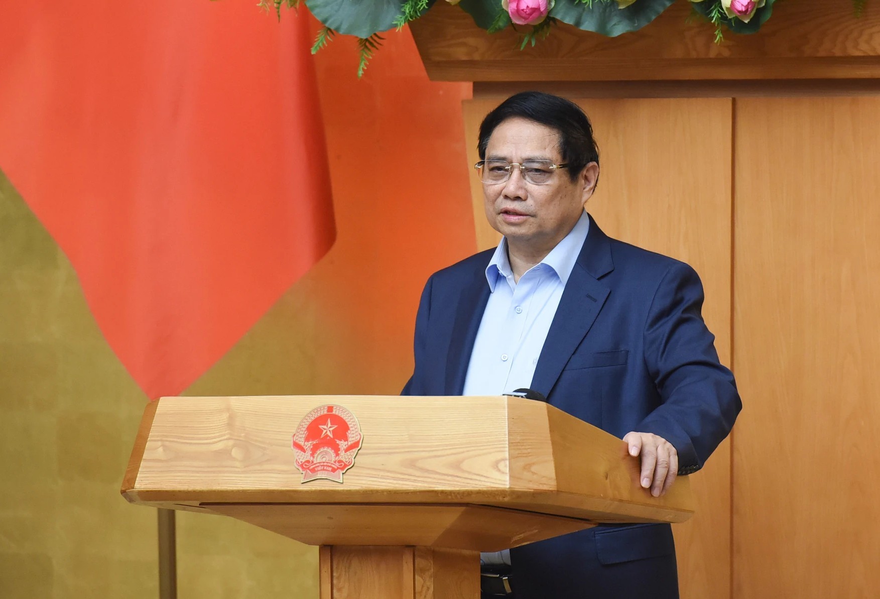 thu-tuong-chu-tri-hop-chinh-phu-2-1744535641.jpg