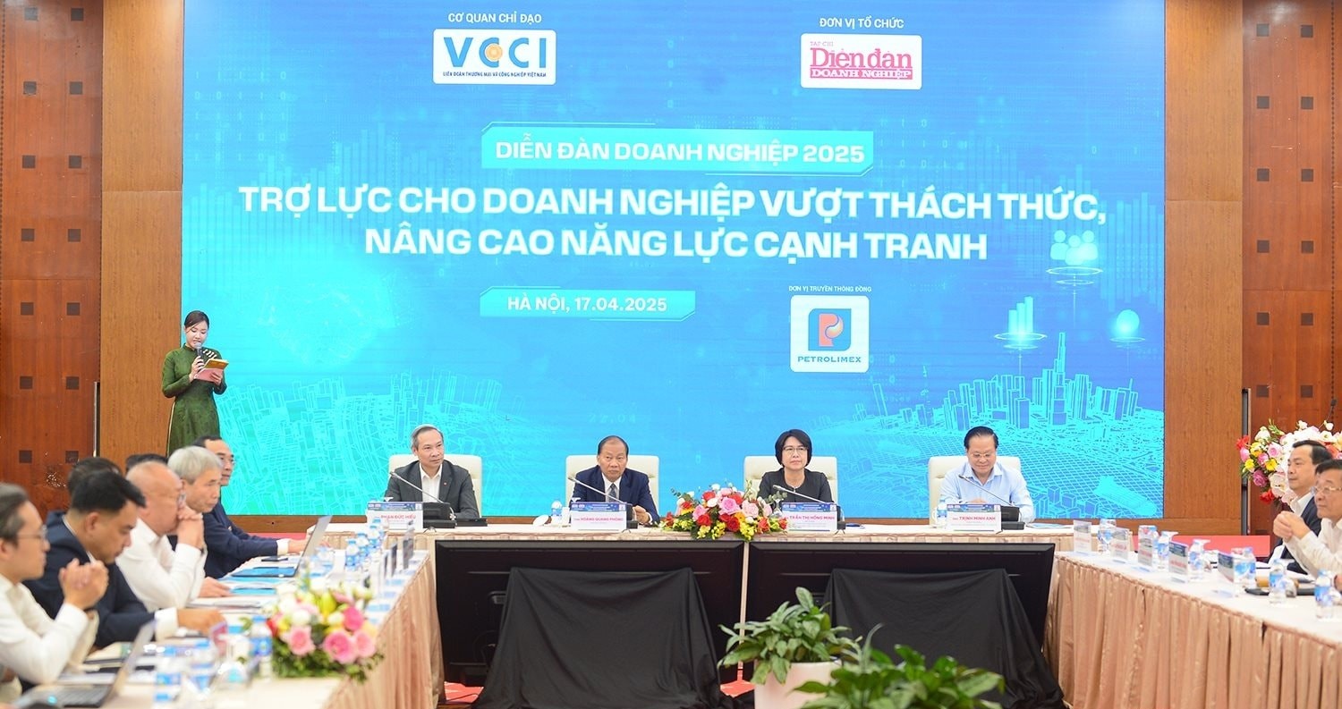 toancanh1-29-1744934225.jpg
