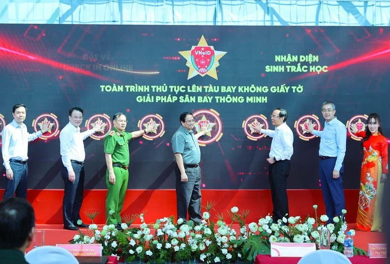thu-tuong-khoi-cong-khanh-thanh-cong-trinh-trong-diem-quoc-gia-7-1745053690.jpg