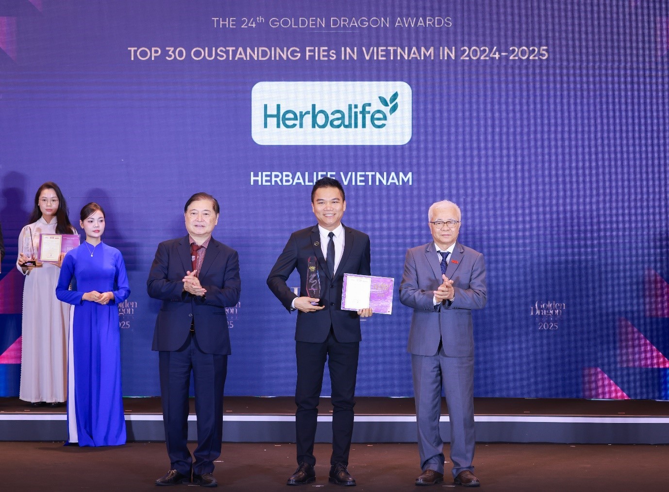 herbalife-3-1745477953.jpg