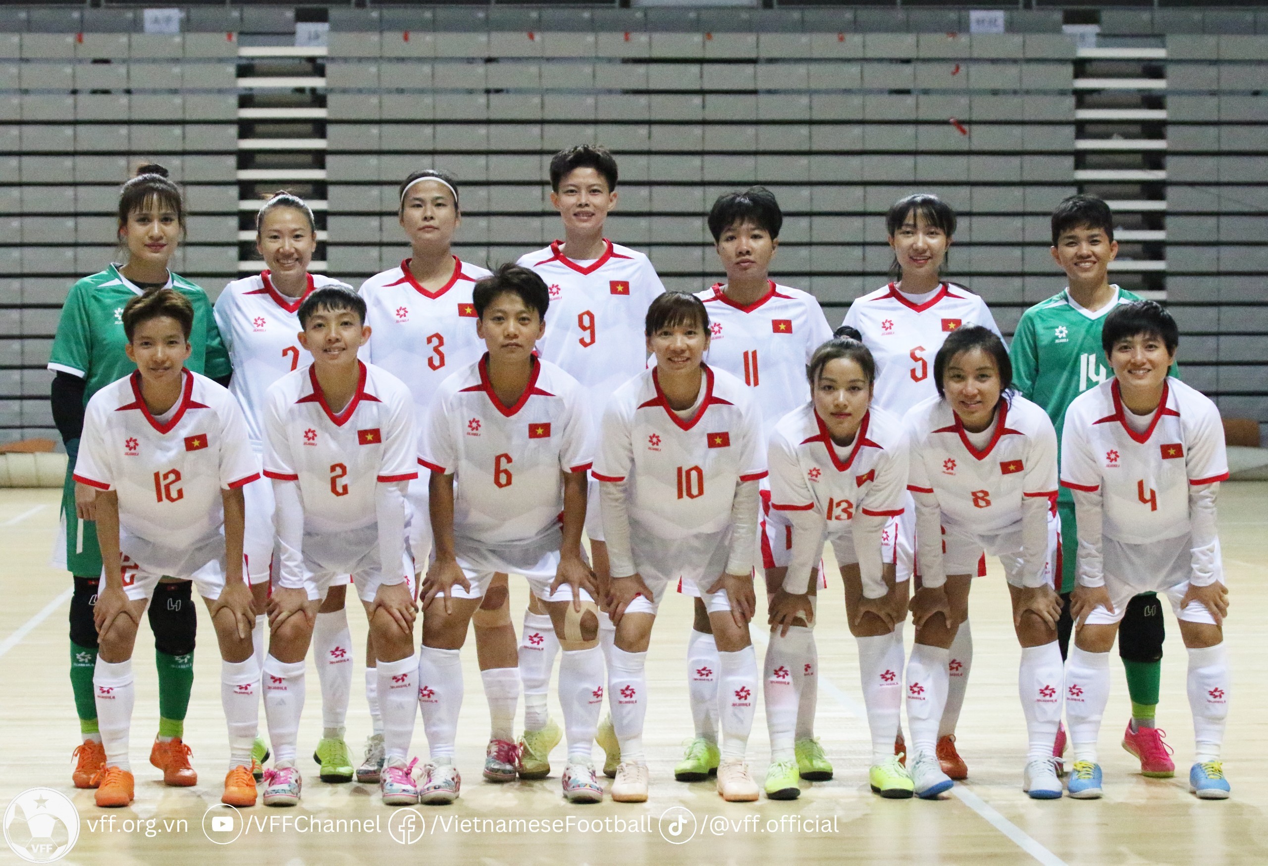 Đội hình ra sân của đội tuyển futsal nữ Việt Nam trận gặp đội chủ nhà Trung Quốc
