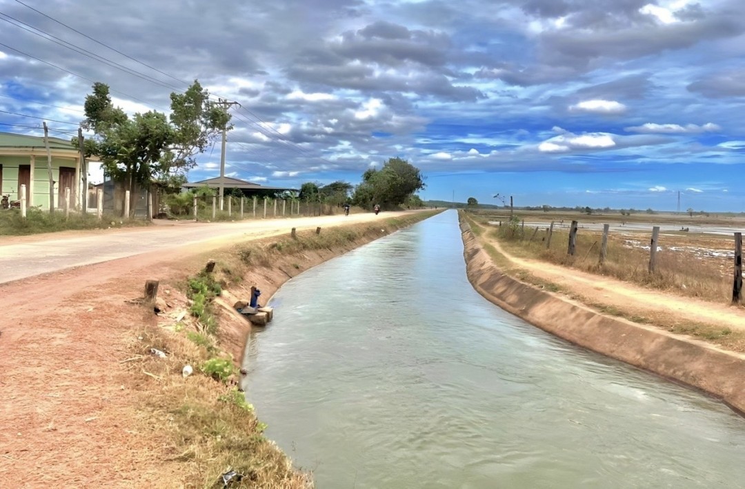 he-thong-kenh-chinh-tay-cua-cong-trinh-ho-ea-sup-thuong-phuc-vu-nuoc-tuoi-san-xuat-cho-nguoi-dan-tren-dia-ban-huyen-ea-sup-1746590067.jpg
