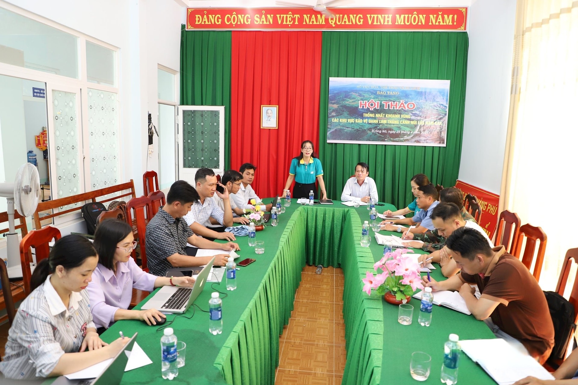 hoi-thao-dong-gop-y-kien-va-de-xuat-phuong-an-khoanh-vung-bao-ve-di-tich-nui-lua-nam-kar-1746678826.jpeg