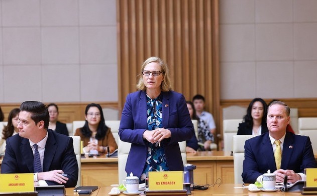 lam-viec-doanh-nghiep-hoa-ky-3-1747140979.jpg
