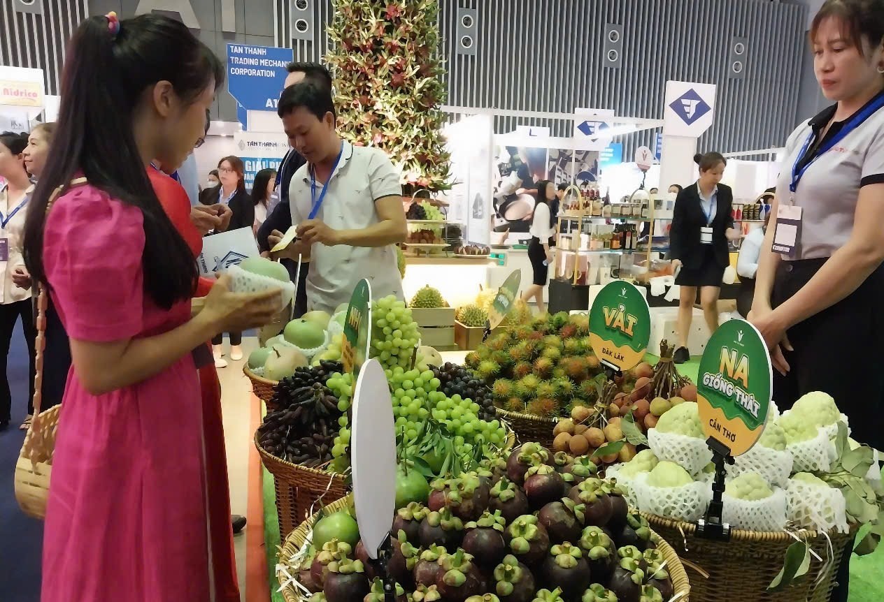 doanh-nghiep-chuyen-doi-xanh-1-1747191423.jpg